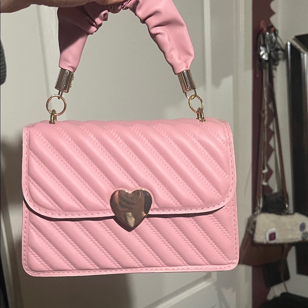Pink Quilted Heart Accent Handbag
